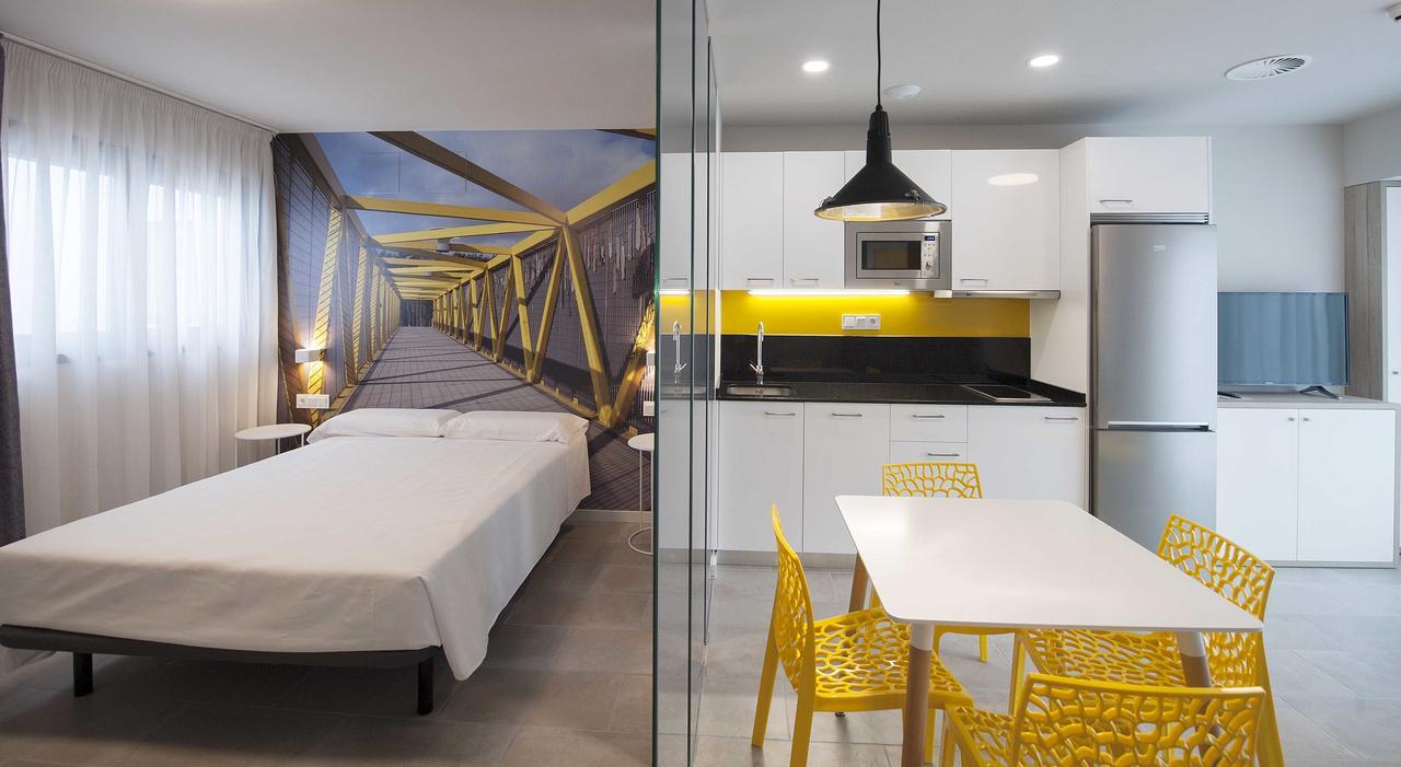 Apartamentos Divan Vitoria-Gasteiz Luaran gambar